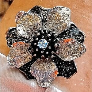 Vintage 2in. Silver & Bronze metal pendant